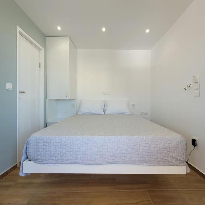 Acropolis View Chic Apartment *
